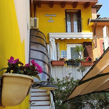 Dora Baltea Monolocale Primo Piano Mansarda Secondo Piano Verona Exteriér fotografie