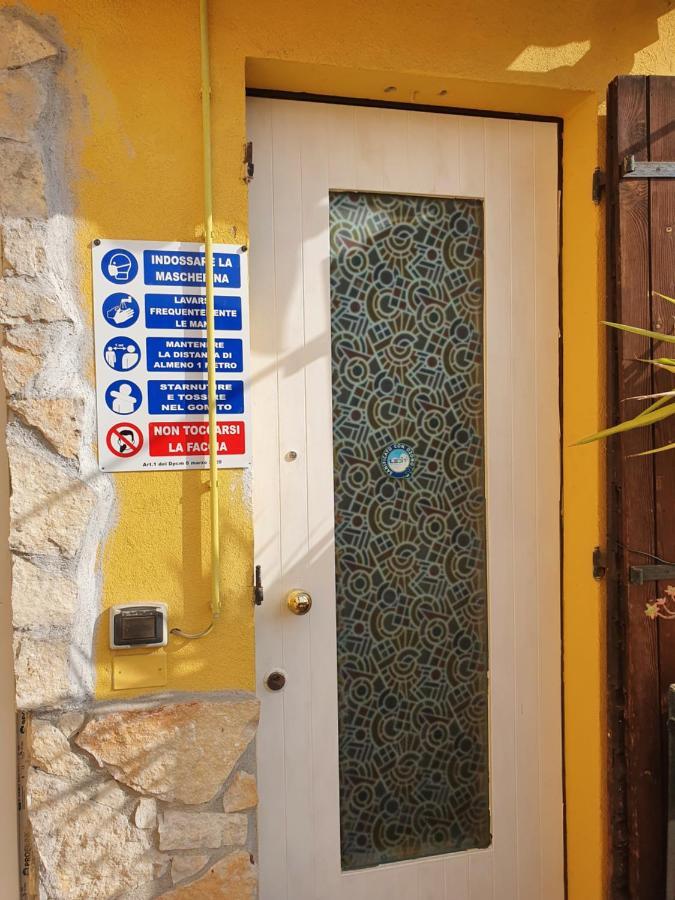 Dora Baltea Monolocale Primo Piano Mansarda Secondo Piano Verona Exteriér fotografie