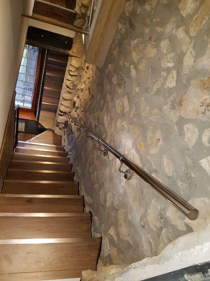 Dora Baltea Monolocale Primo Piano Mansarda Secondo Piano Verona Exteriér fotografie